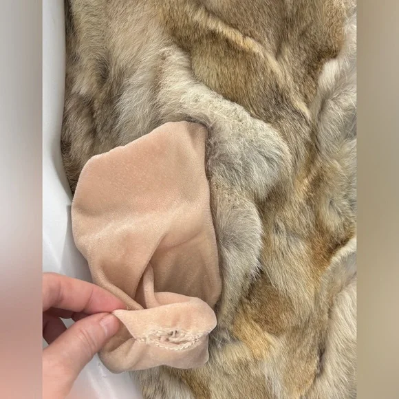 Rare Michael Kors Pieced Coyote Patchwork Vest Genuine Fur Cream Gold Beige Sz M - Picture 16 of 16